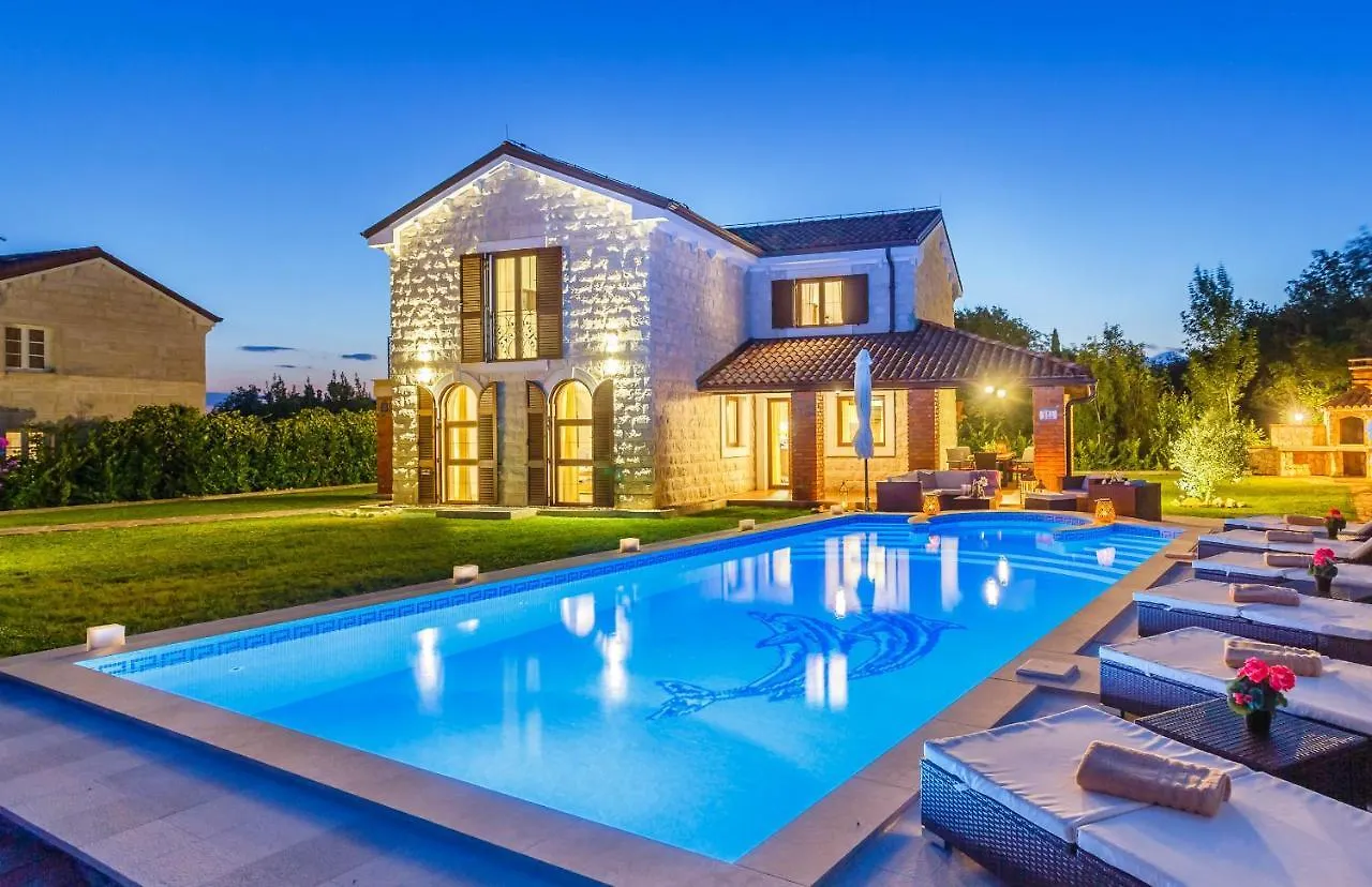 Villa Kamenica Kras